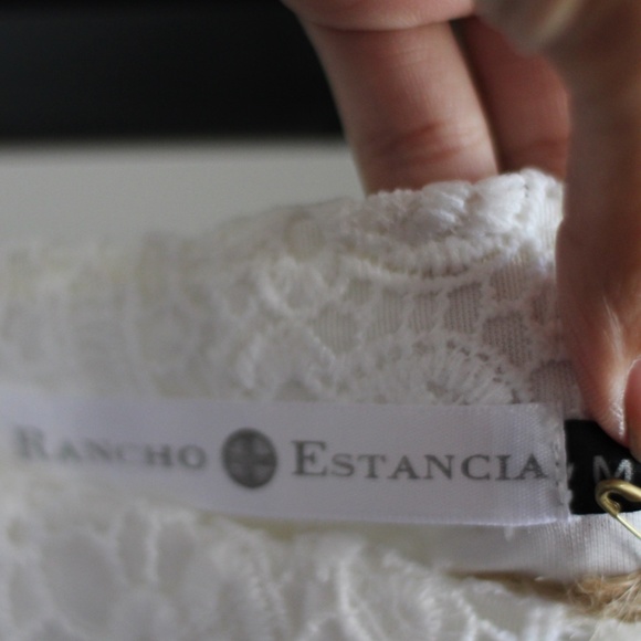 Rancho Estancia white lace shorts size medium - Picture 2 of 5
